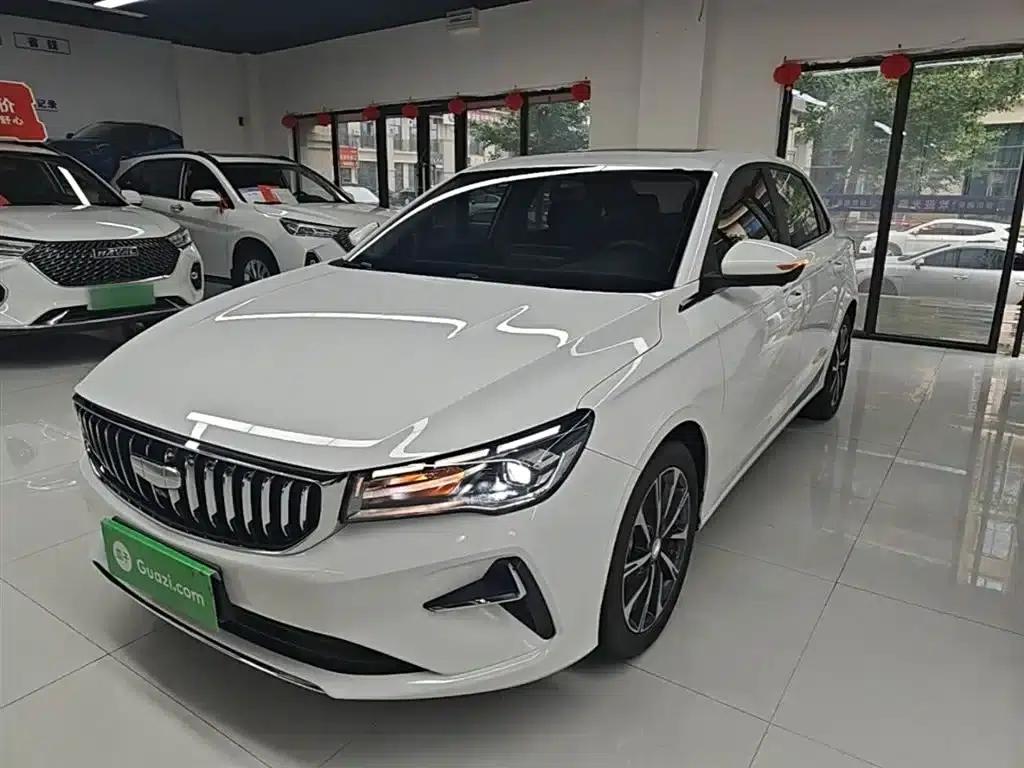 Geely Emgrand 2025 4th Generation 1.5L CVT Premium — миниатюра 2