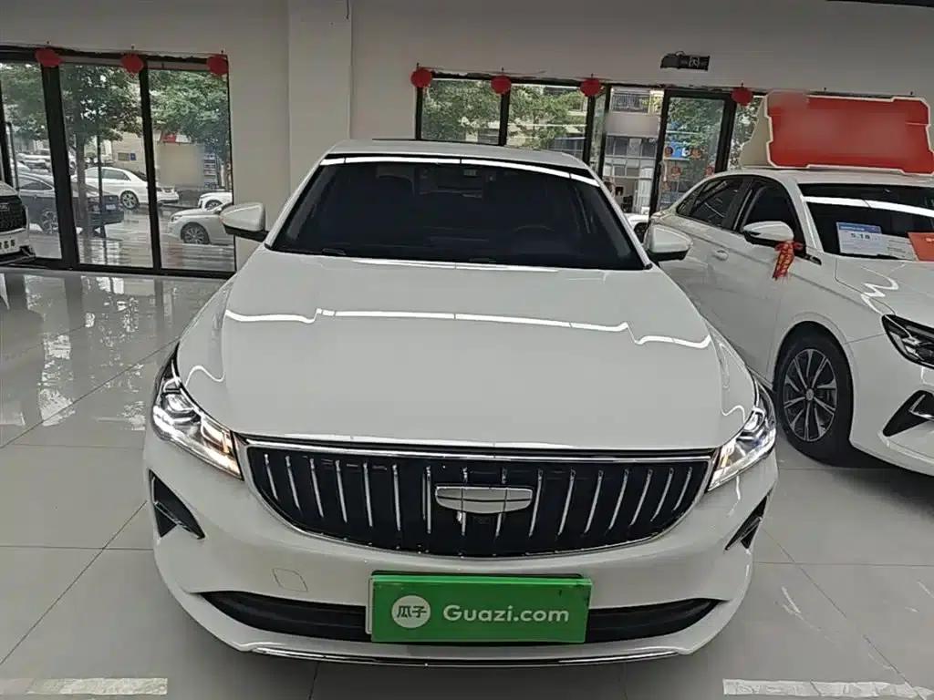 Geely Emgrand 2025 4th Generation 1.5L CVT Premium — миниатюра 3