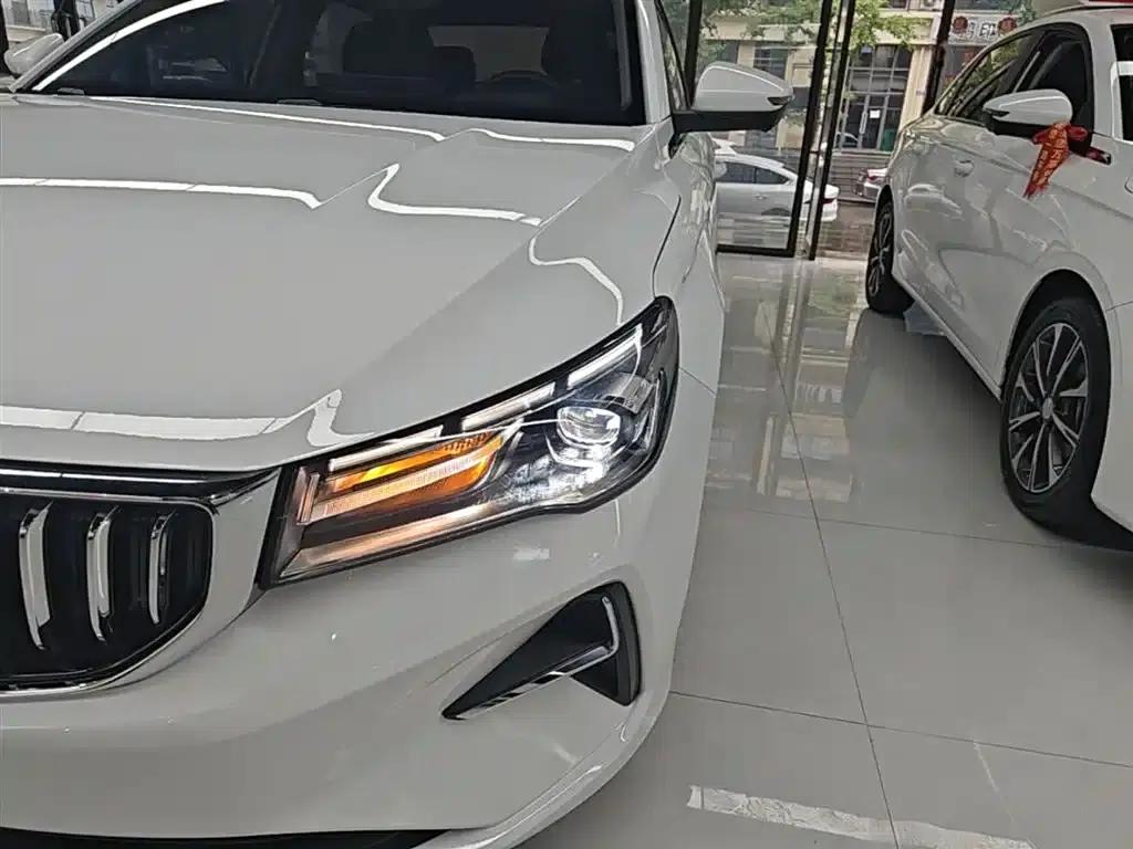 Geely Emgrand 2025 4th Generation 1.5L CVT Premium — миниатюра 24