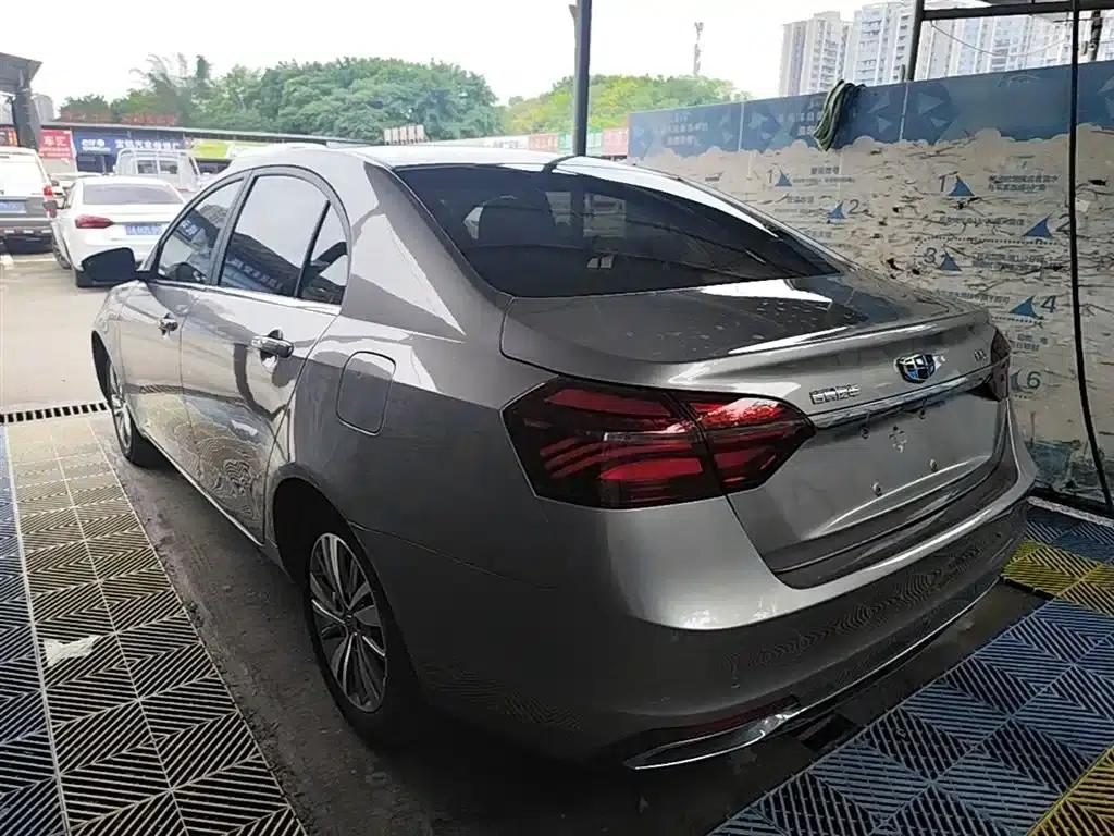 Geely Emgrand 2018 1.5L CVT Upward Connected Edition — миниатюра 5
