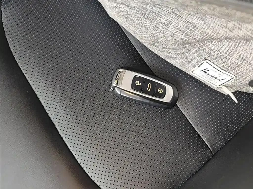 Geely Emgrand 2018 1.5L CVT Upward Connected Edition — миниатюра 9
