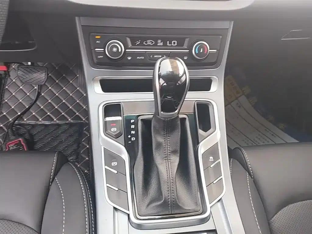 Geely Emgrand 2018 1.5L CVT Upward Connected Edition — миниатюра 14