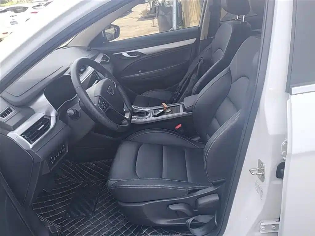 Geely Emgrand 2018 1.5L CVT Upward Connected Edition — миниатюра 15