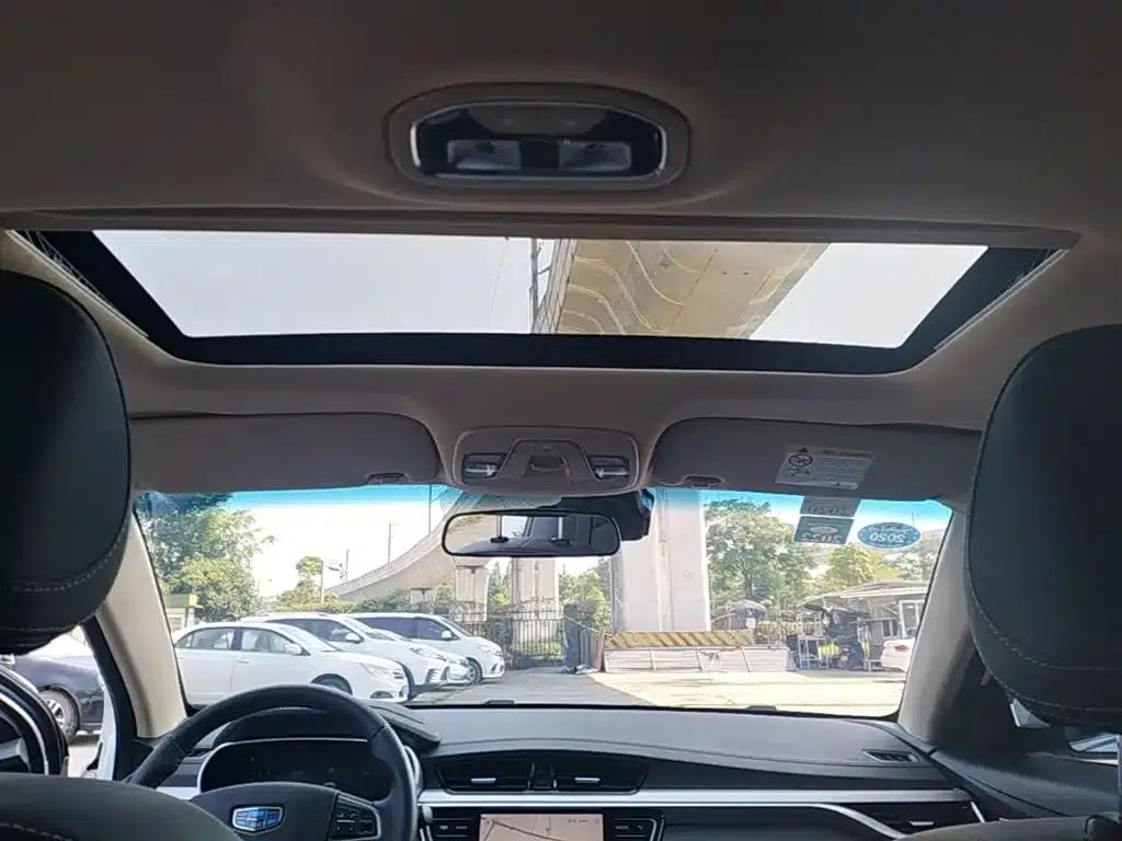 Geely Emgrand 2018 1.5L CVT Upward Connected Edition — миниатюра 18