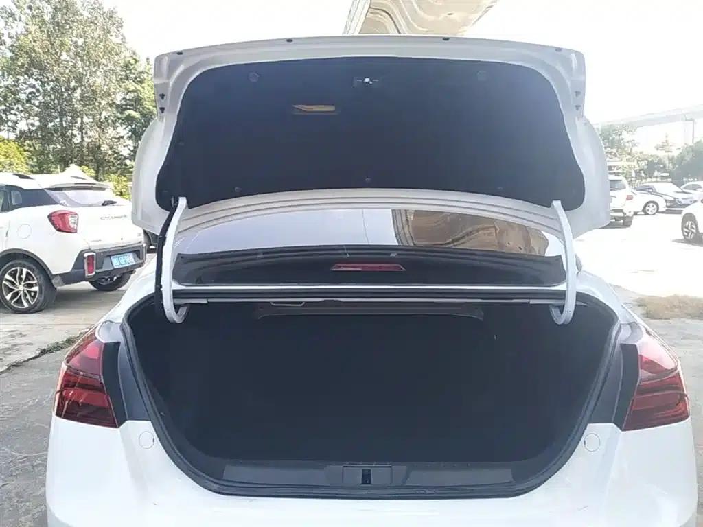 Geely Emgrand 2018 1.5L CVT Upward Connected Edition — миниатюра 19