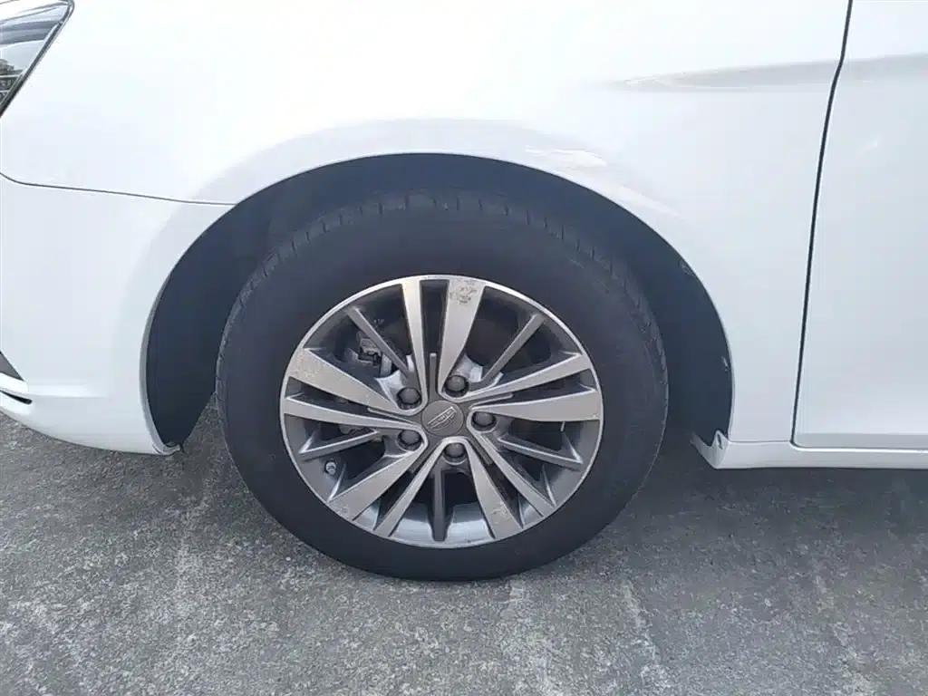 Geely Emgrand 2018 1.5L CVT Upward Connected Edition — миниатюра 23
