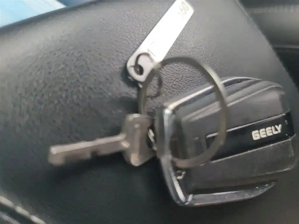 Geely Emgrand 2022 4th Generation 1.5L CVT Premium — миниатюра 12