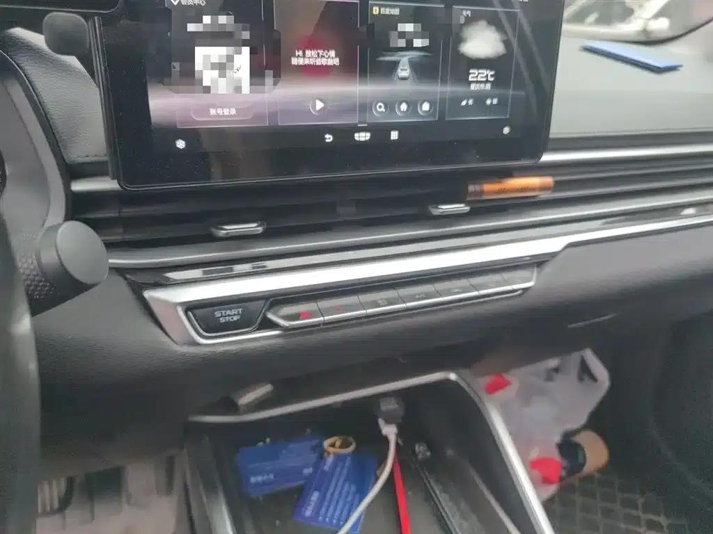 Geely Emgrand 2022 4th Generation 1.5L CVT Premium — миниатюра 6