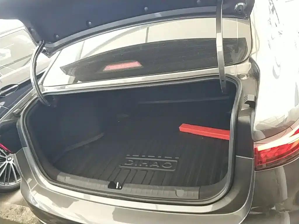 Geely Emgrand 2022 4th Generation 1.5L CVT Premium — миниатюра 19