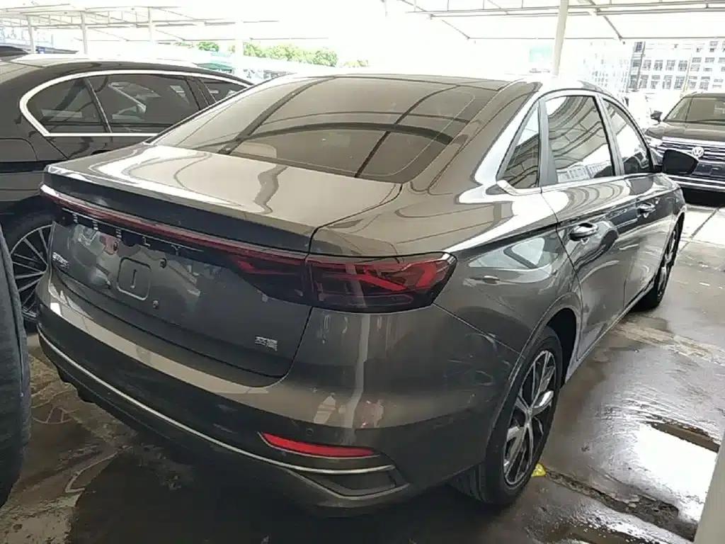 Geely Emgrand 2022 4th Generation 1.5L CVT Premium — миниатюра 7