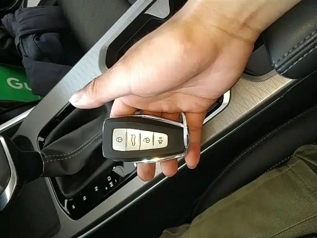 Geely Emgrand 2022 4th Generation 1.5L CVT Premium — миниатюра 9