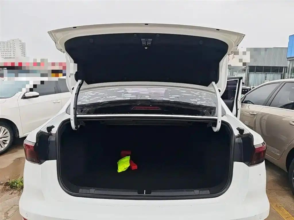 Geely Emgrand 2022 4th Generation 1.5L CVT Premium — миниатюра 19