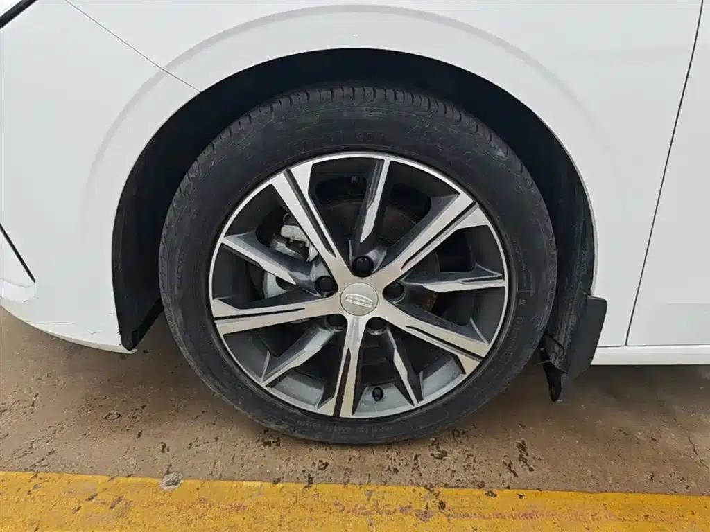 Geely Emgrand 2022 4th Generation 1.5L CVT Premium — миниатюра 23