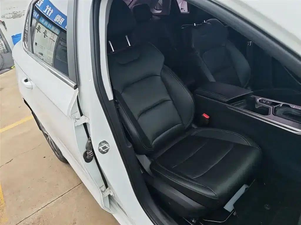 Geely Emgrand 2022 4th Generation 1.5L CVT Premium — миниатюра 25