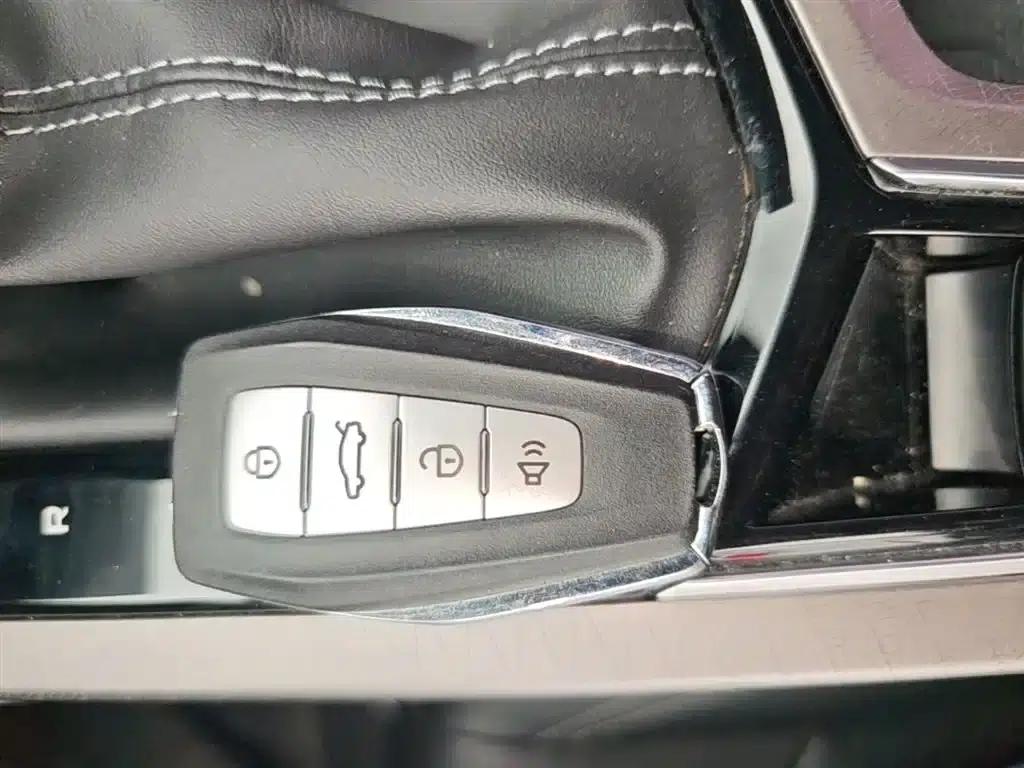 Geely Emgrand 2022 4th Generation 1.5L CVT Premium — миниатюра 9