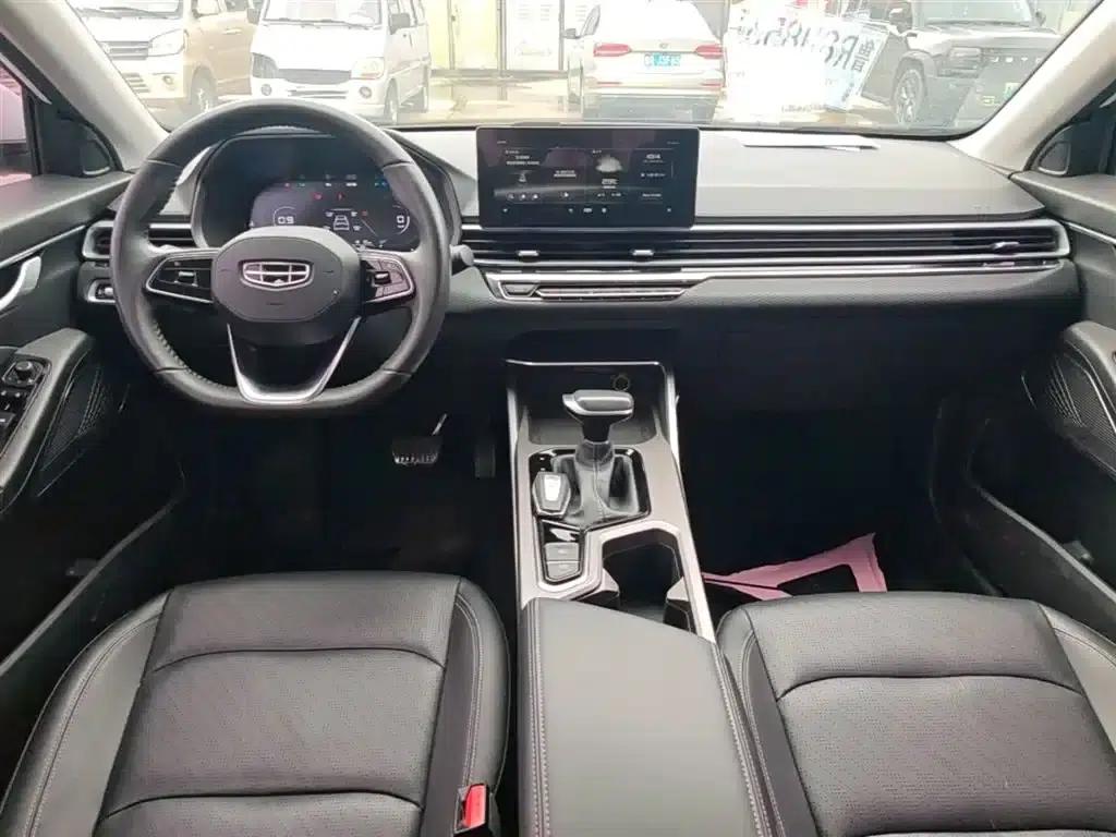 Geely Emgrand 2022 4th Generation 1.5L CVT Premium — миниатюра 10