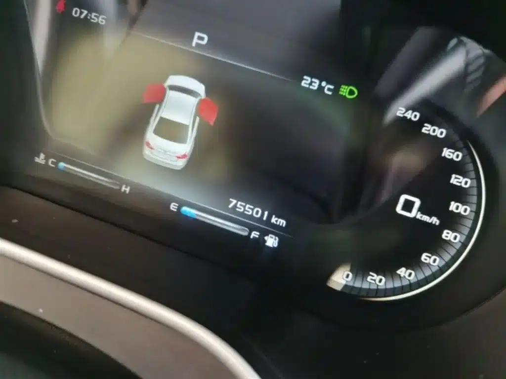 Geely Emgrand 2018 1.5L CVT Upward Connected Edition — миниатюра 12