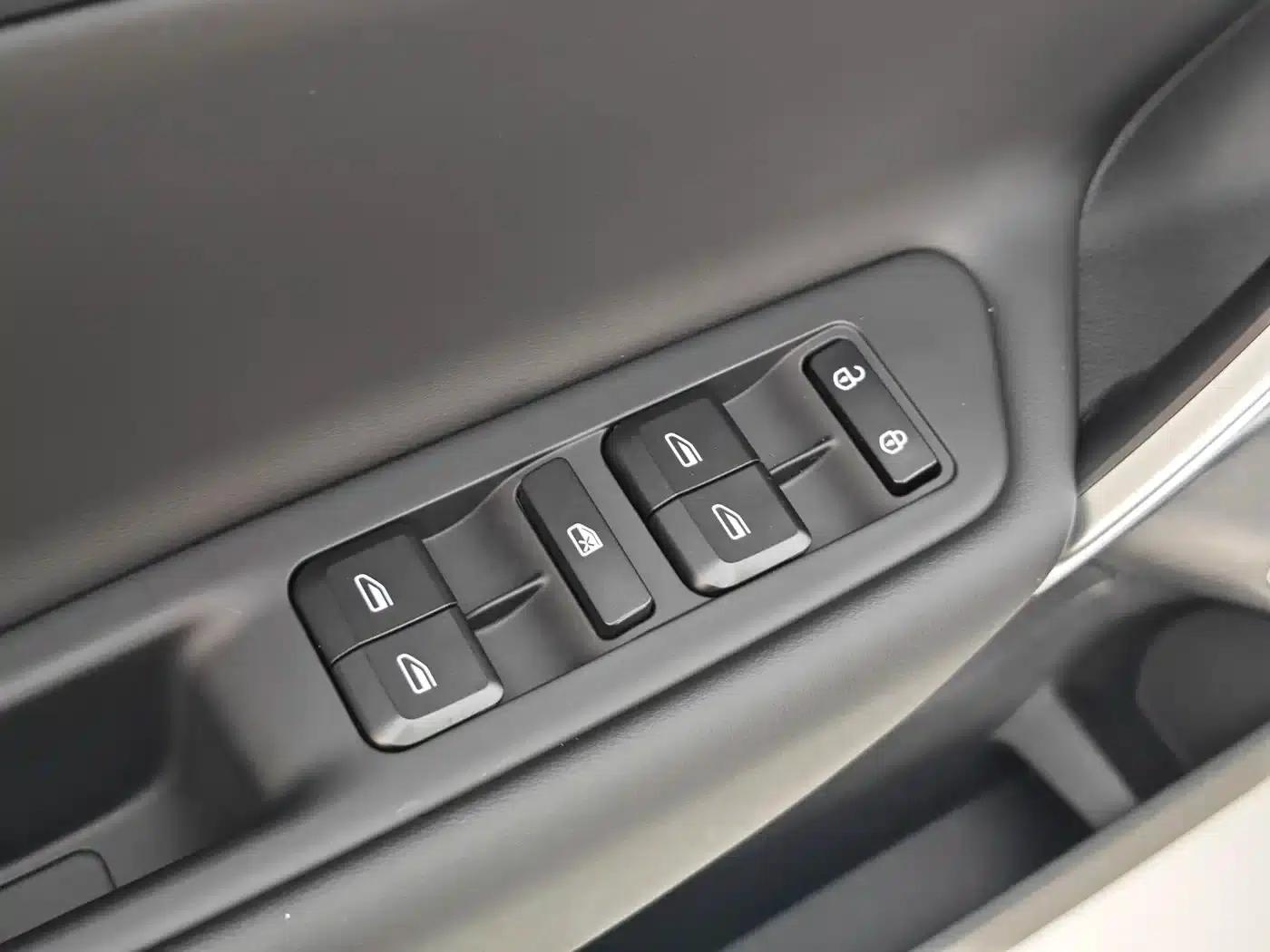 Geely Boyue 2021 Million Edition 1.8TD Manual 2WD Comfort Model — миниатюра 15