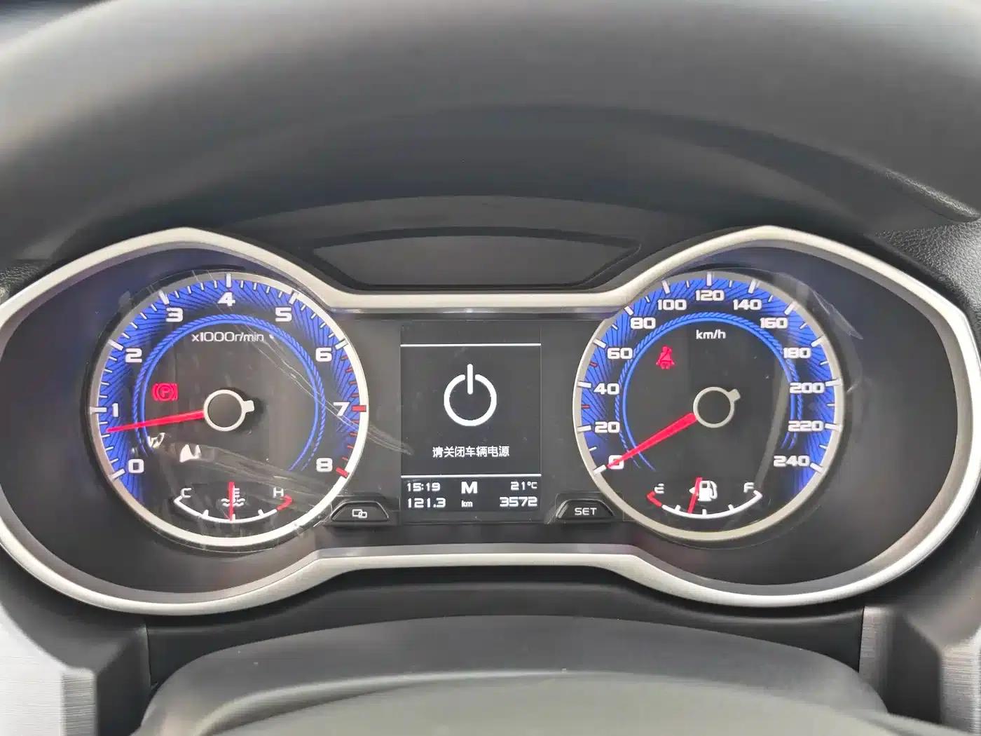 Geely Boyue 2021 Million Edition 1.8TD Manual 2WD Comfort Model — миниатюра 17