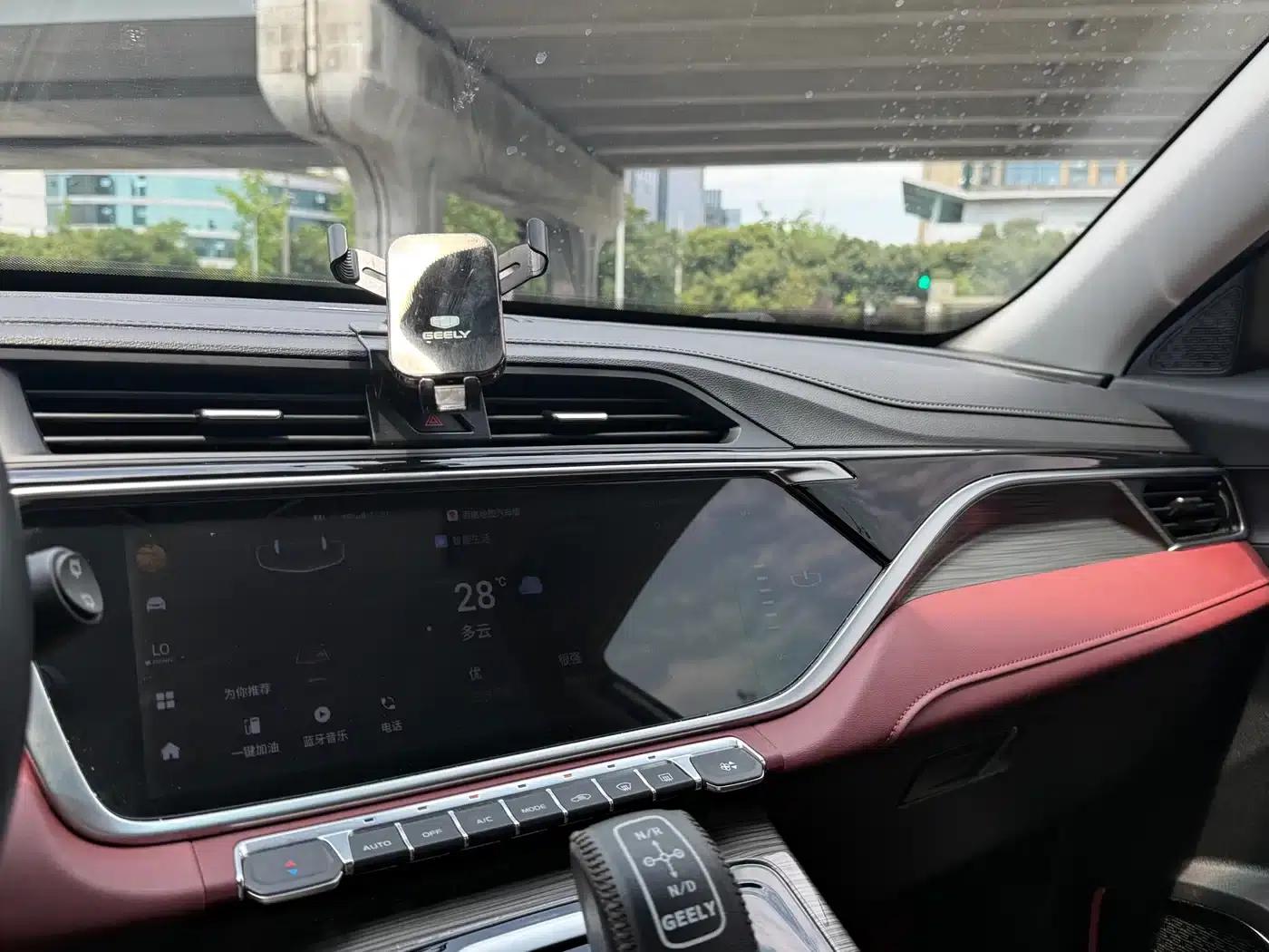 Geely Boyue 2022 Model Boyue X 1.8TD DCT Smart Edition — миниатюра 22