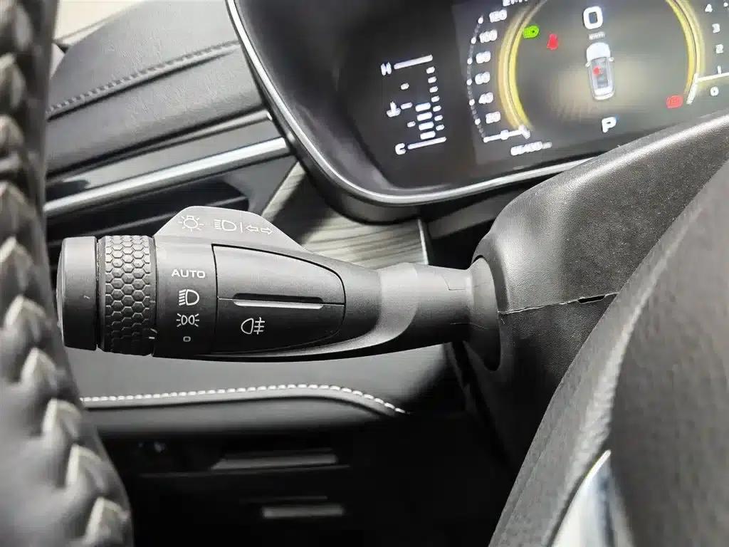 Geely Boyue 2020 1.8TD DCT Smart PRO — миниатюра 21