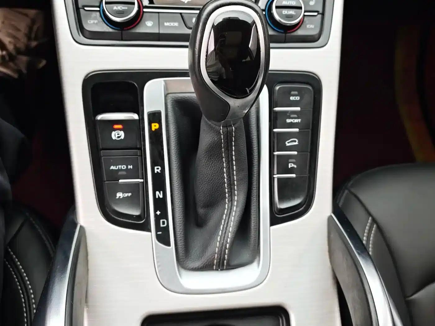 Geely Boyue 2018 1.8TD Automatic 2WD Intelligent Connected 4G Edition — миниатюра 10