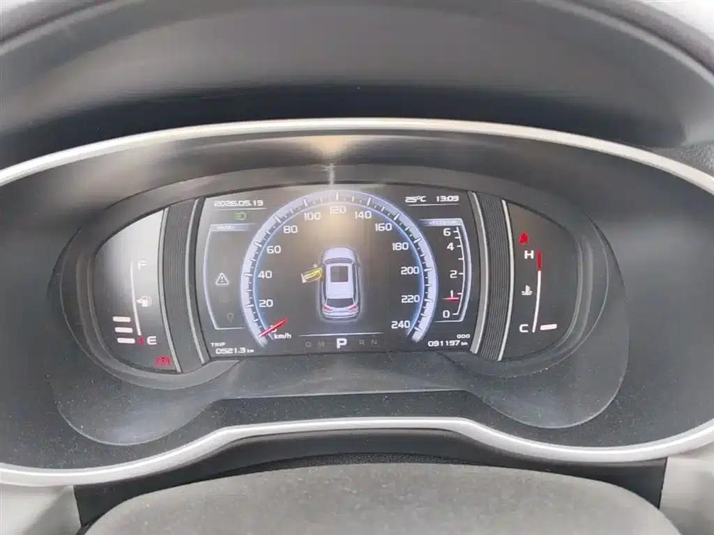 Geely Boyue 2016 1.8TD Automatic 4WD Supreme Edition — миниатюра 12