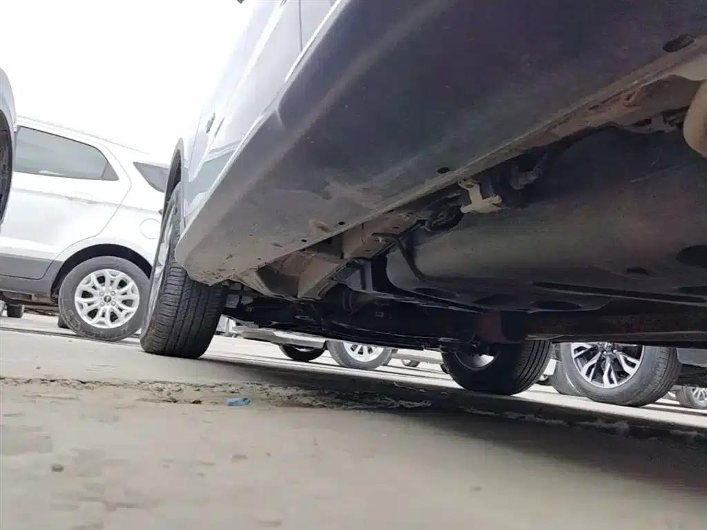 Geely Boyue 2016 1.8TD Automatic 4WD Supreme Edition — миниатюра 22