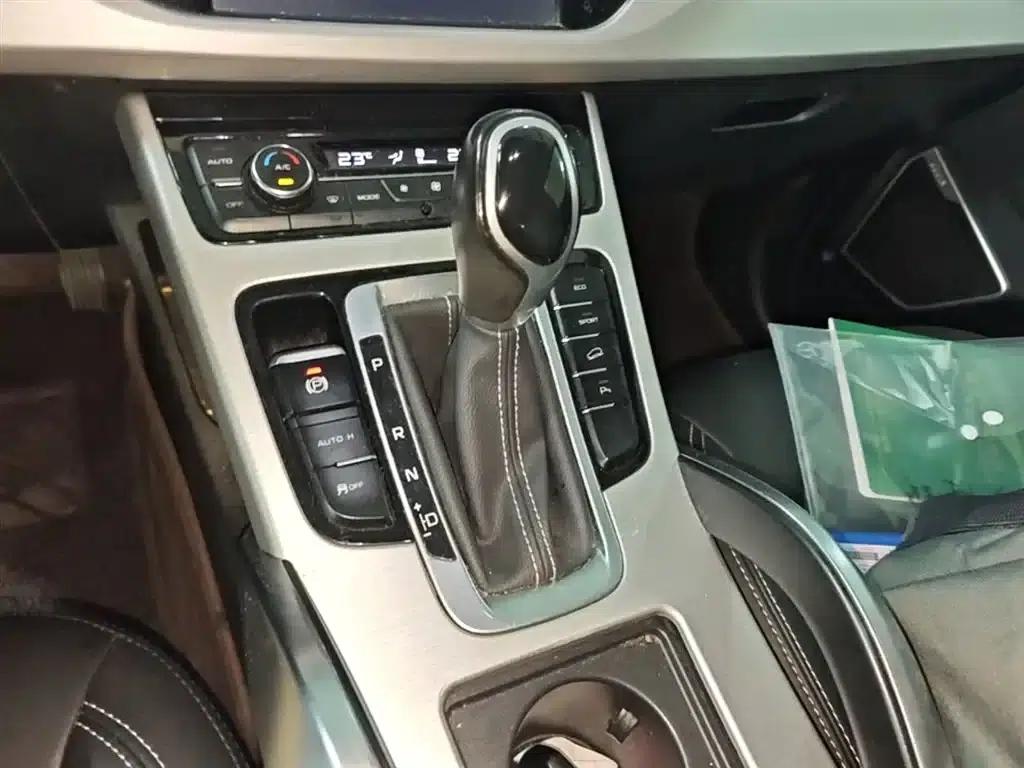Geely Boyue 2016 1.8TD Automatic Intelligent Connectivity Model — миниатюра 14
