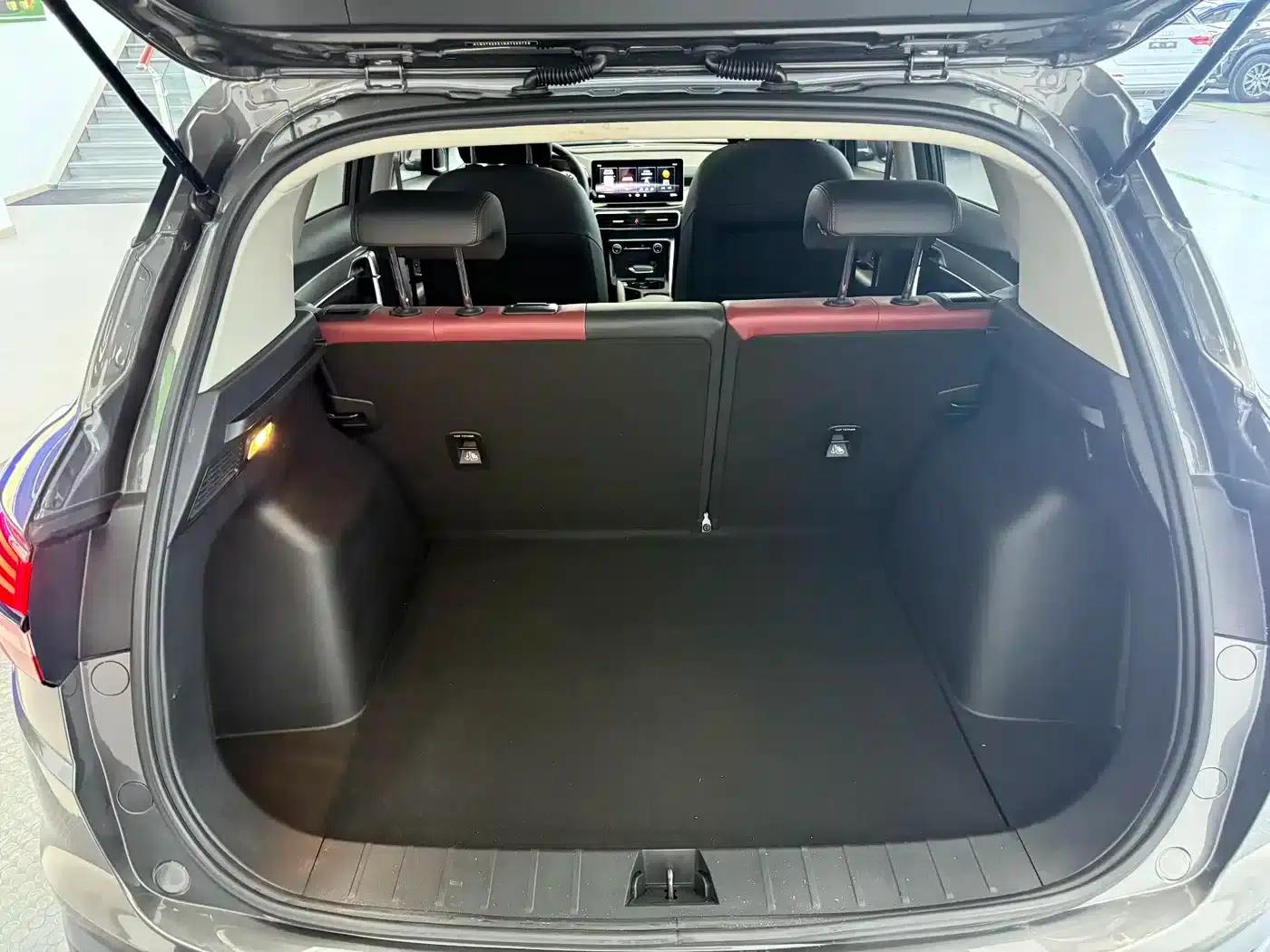 Geely Binyue 2021 1.4T DCT Platinum Edition — миниатюра 15