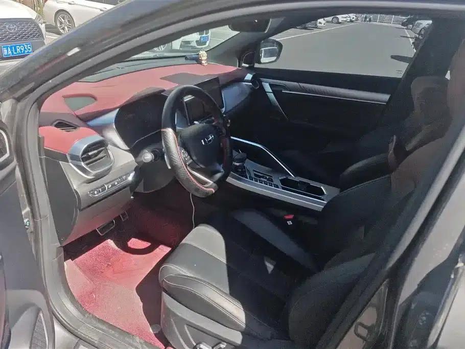 Geely Binyue 2021 1.5TD DCT Battle — миниатюра 12
