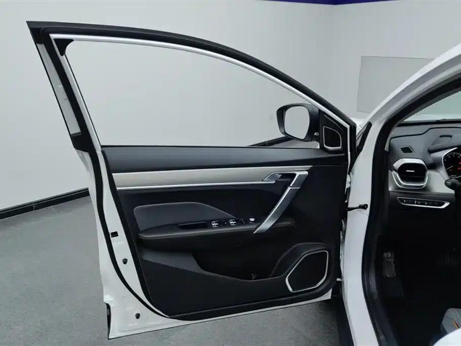 Geely Binyue 2024 1.5T DCT Dragon Edition — миниатюра 7