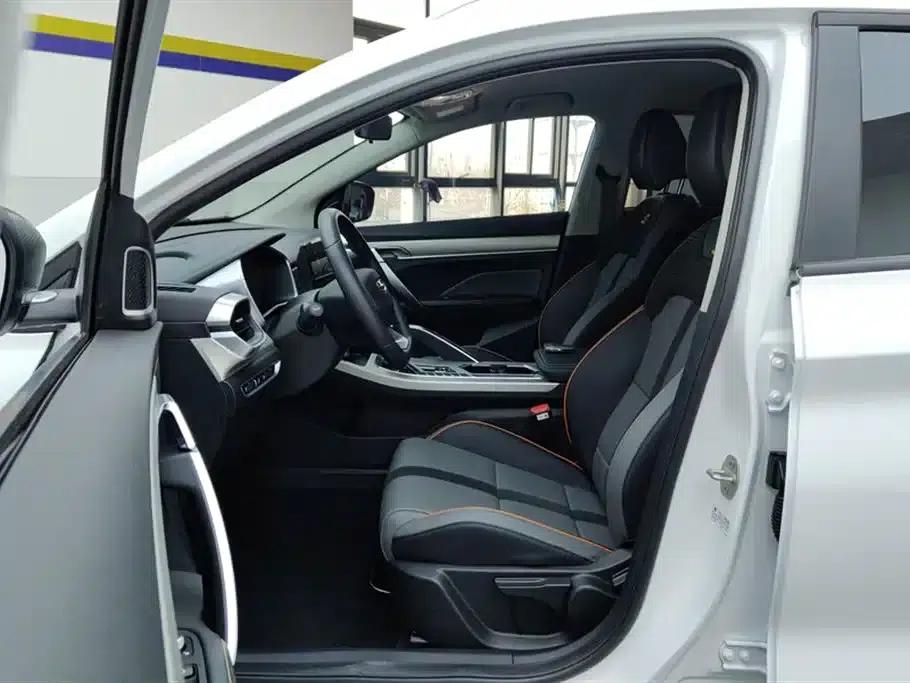 Geely Binyue 2024 1.5T DCT Dragon Edition — миниатюра 9