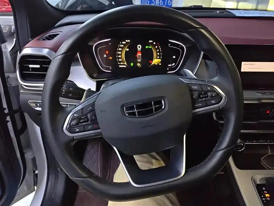 Geely Binyue 2020 PRO 260T DCT Battle — миниатюра 15