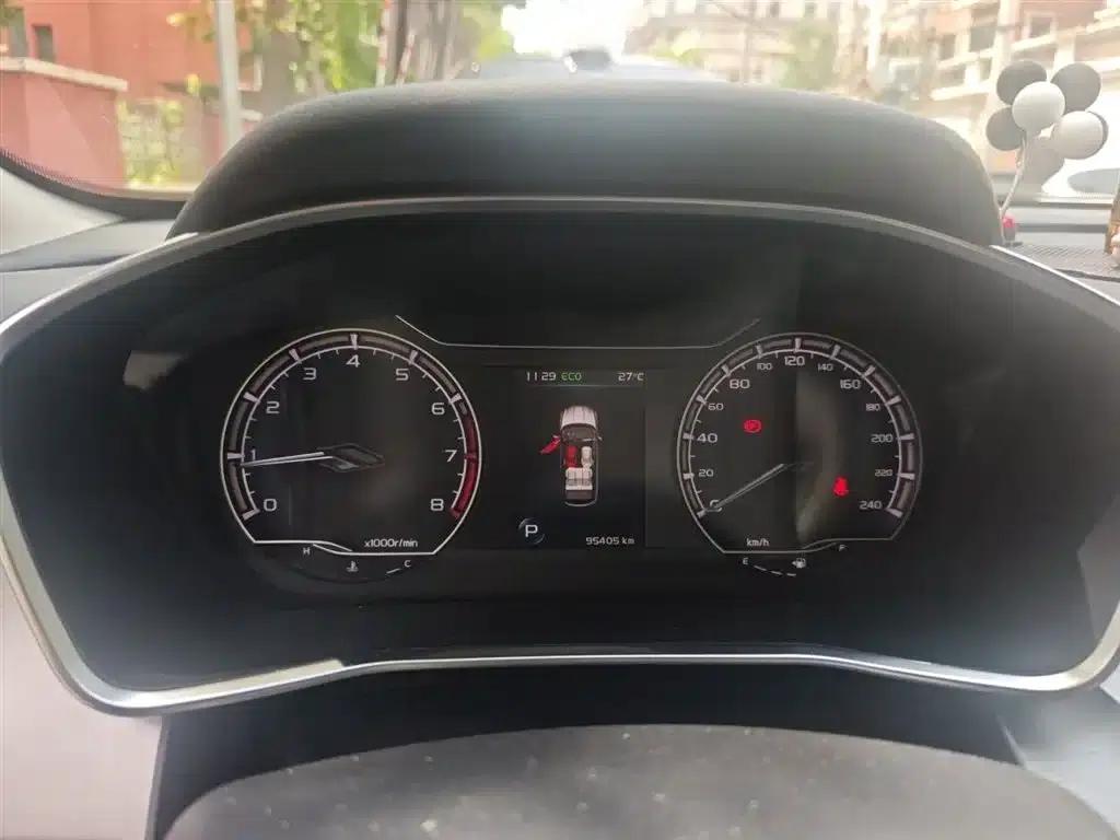 Geely Binyue 2020 PRO 240T DCT Hunter — миниатюра 8