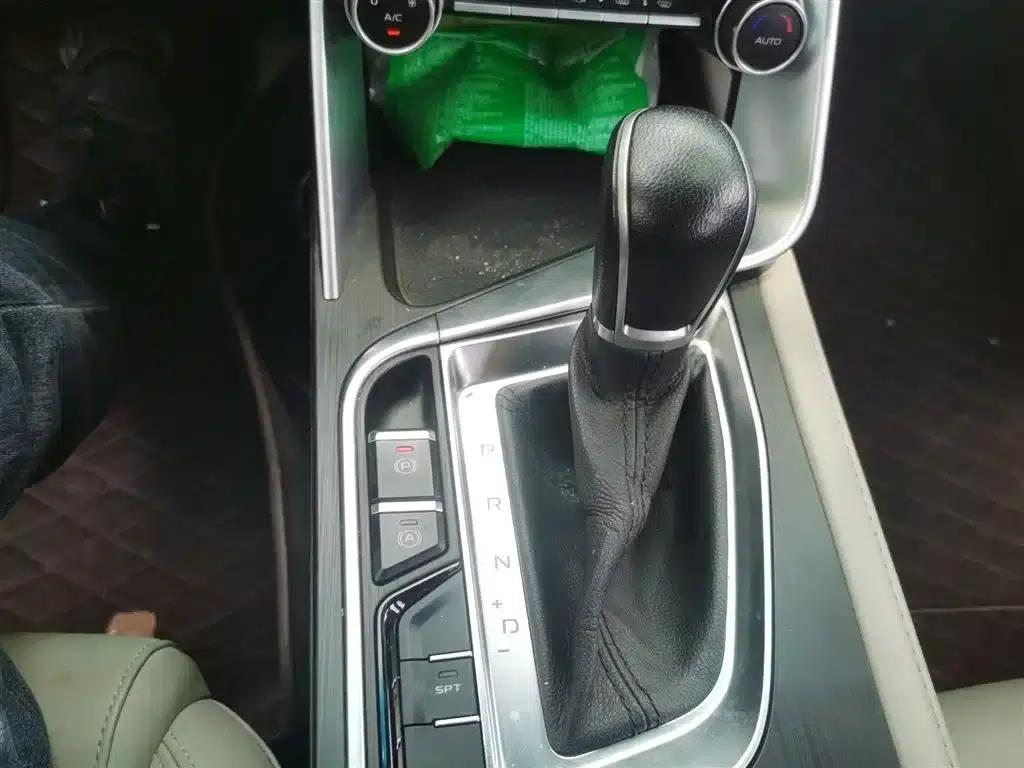 Geely Binrui 2018 14T CVT Binzhi Edition — миниатюра 7