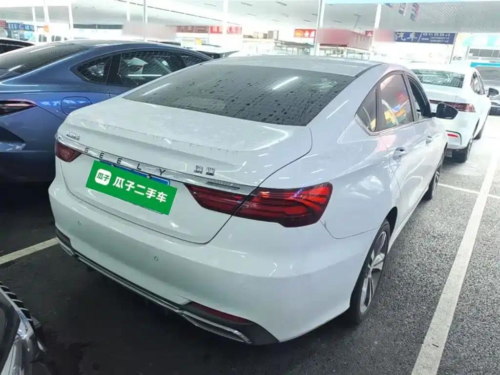 Geely Binrui 2018 14T CVT Binzhi Edition — миниатюра 7