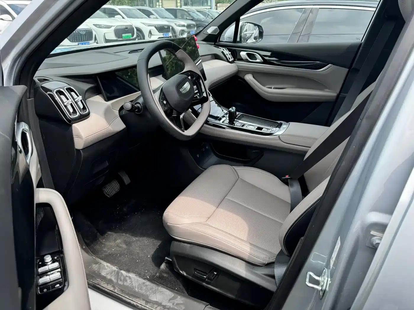 The 2025 Geely Boyue L, Fourth Generation 1.5TD DCT, is now available. — миниатюра 4