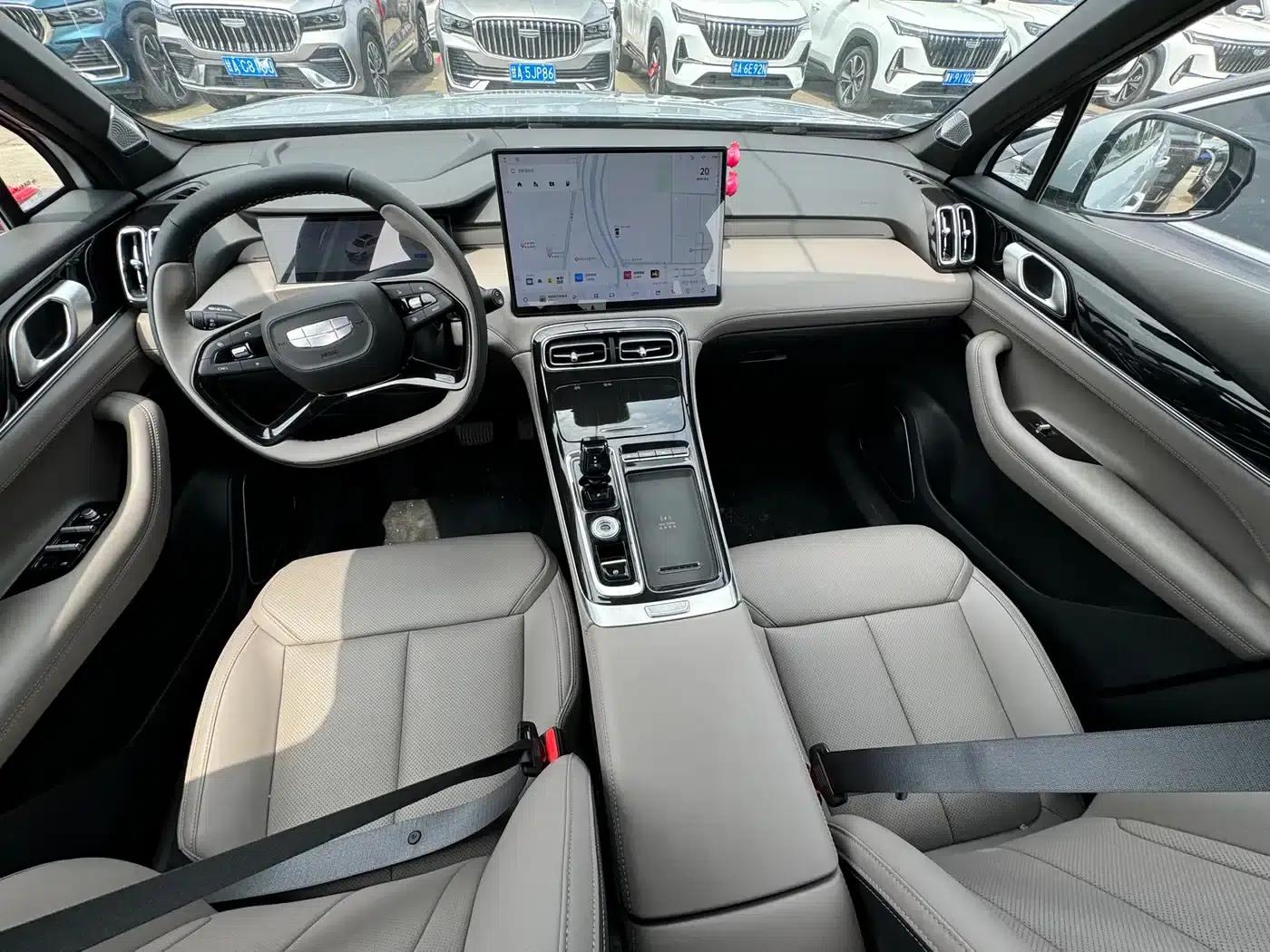 The 2025 Geely Boyue L, Fourth Generation 1.5TD DCT, is now available. — миниатюра 5