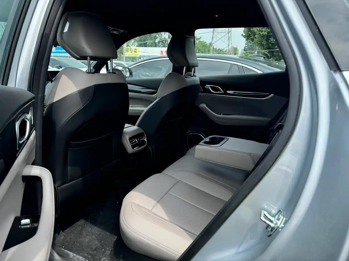 The 2025 Geely Boyue L, Fourth Generation 1.5TD DCT, is now available. — миниатюра 6