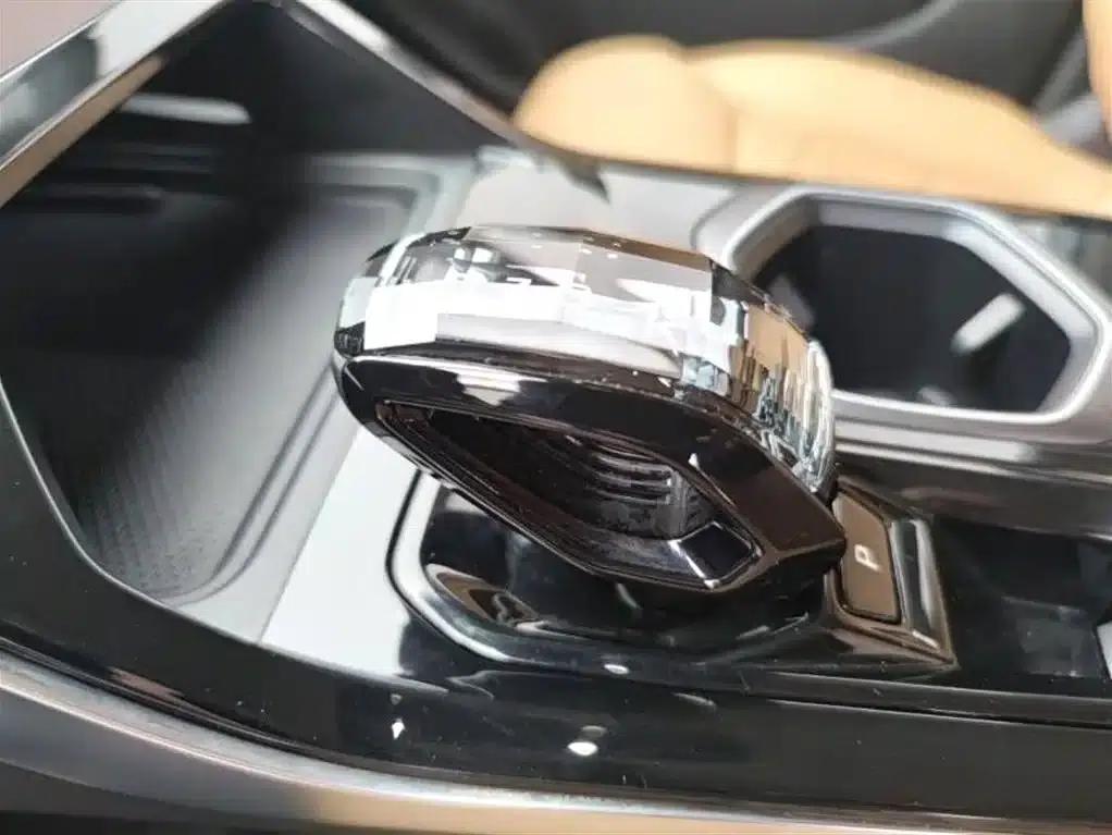 Geely Boyue L 2023 1.5TD DCT Premium Edition — миниатюра 5