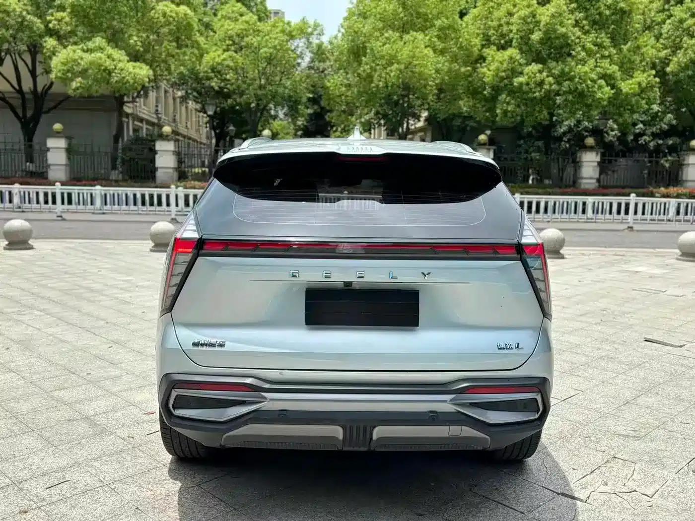 Geely Boyue L 2023 1.5TD DCT Premium Edition — миниатюра 13