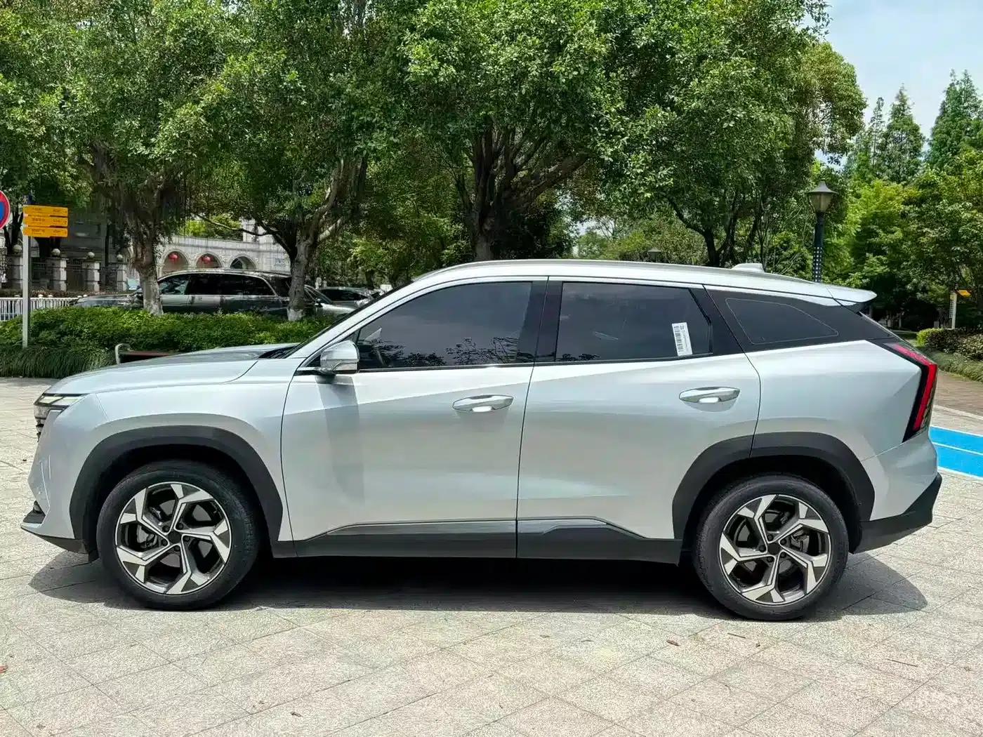 Geely Boyue L 2023 1.5TD DCT Premium Edition — миниатюра 15