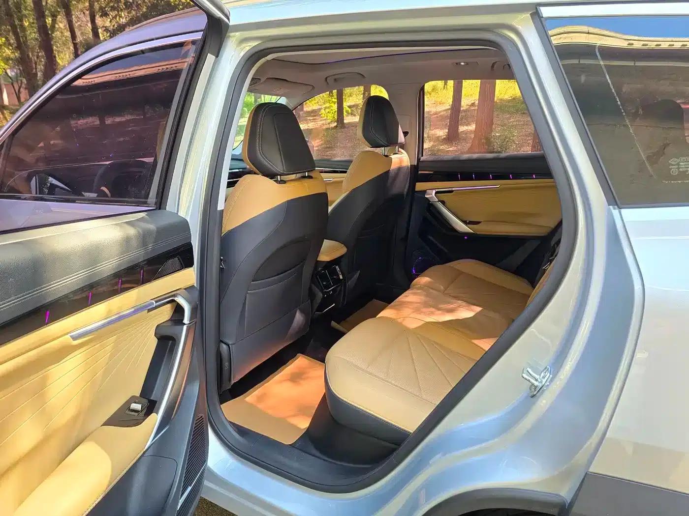 Geely Boyue L 2023 1.5TD DCT Premium Edition — миниатюра 6