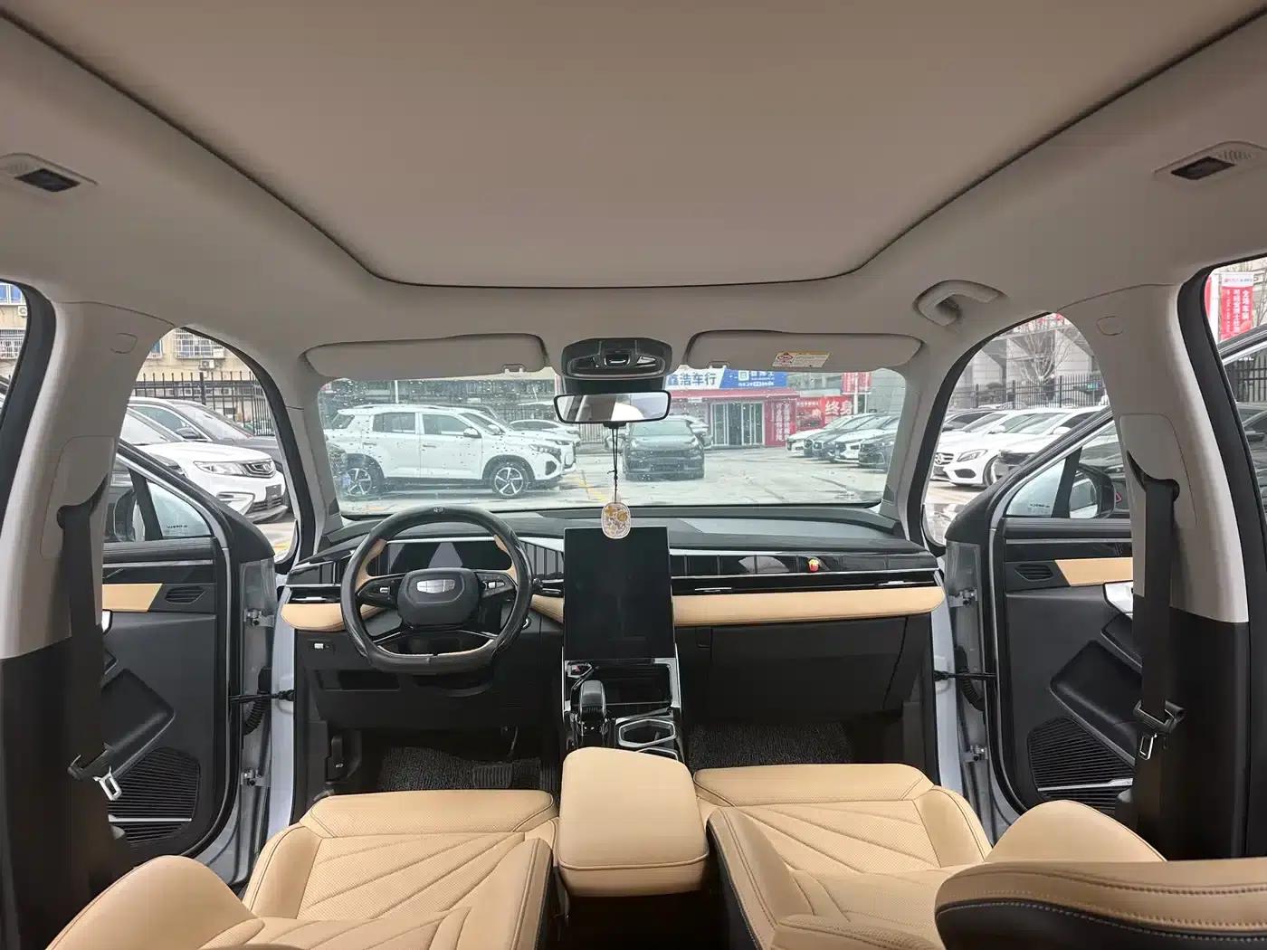 Geely Boyue L 2023 1.5TD DCT Premium Edition — миниатюра 11