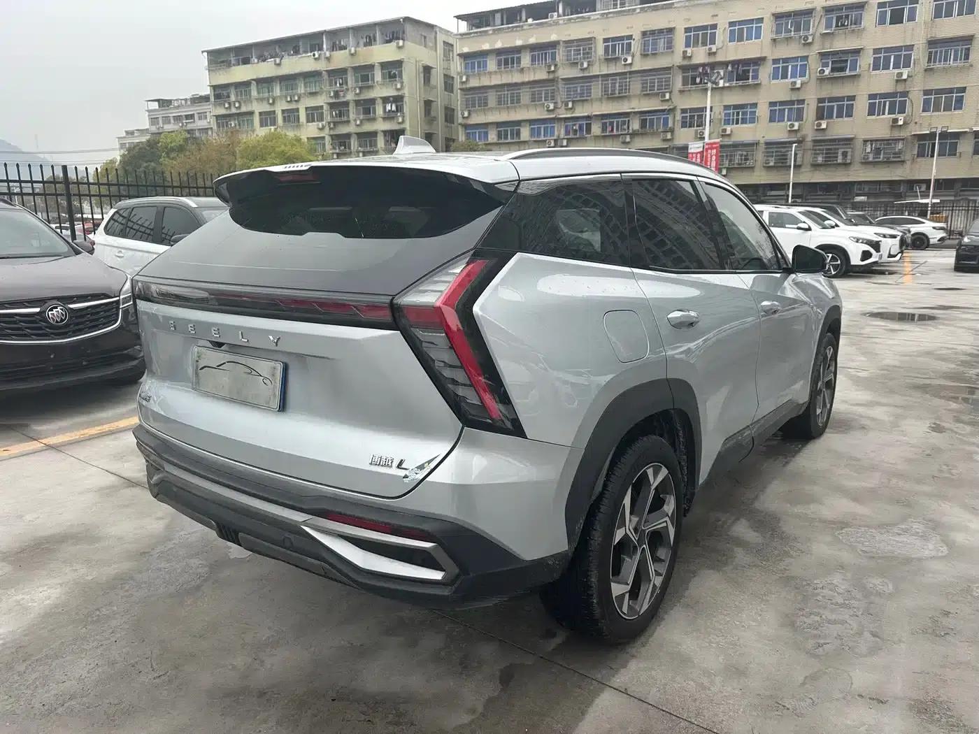 Geely Boyue L 2023 1.5TD DCT Premium Edition — миниатюра 19