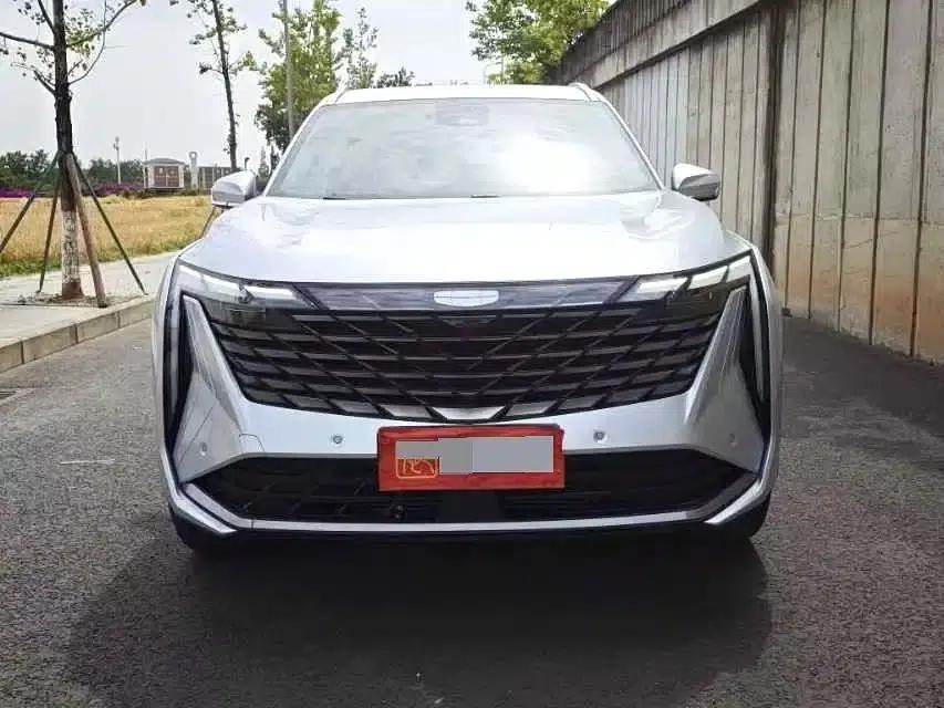 Geely Boyue L 2023 1.5TD DCT Premium Edition — миниатюра 3