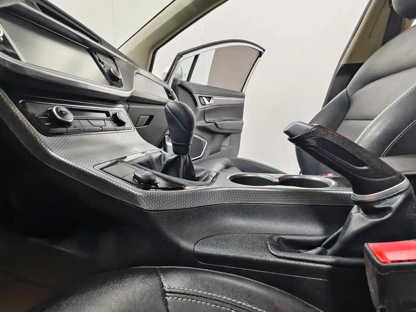 Geely GS 2016 Elegant Edition 1.8L Manual Leading Model — миниатюра 11