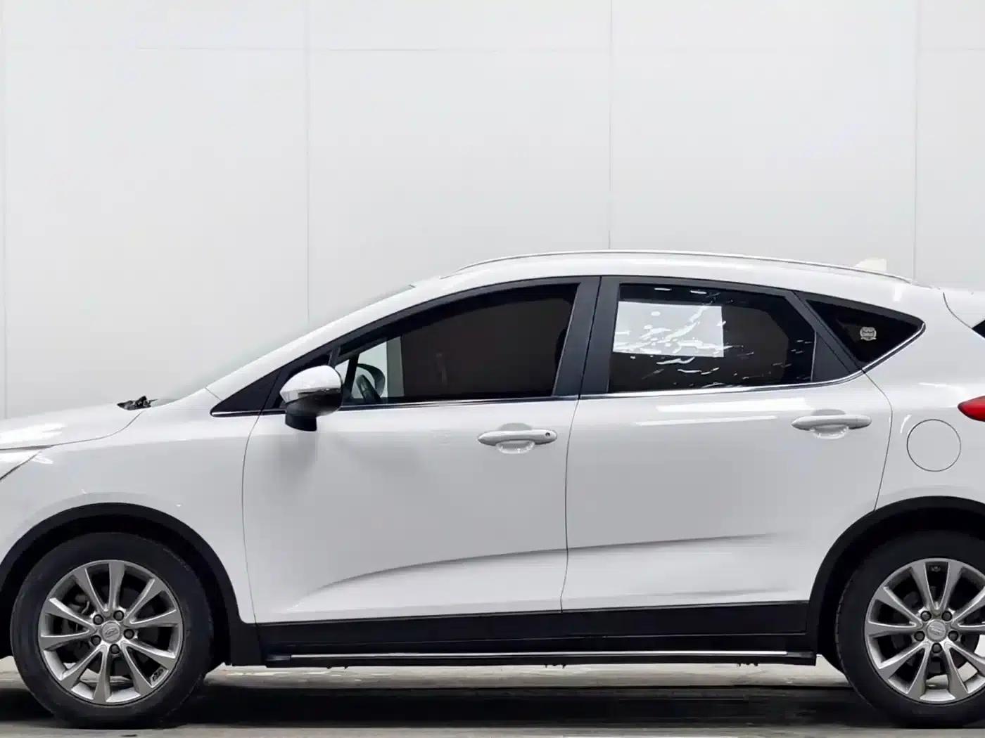 Geely GS 2016 Elegant Edition 1.8L Manual Leading Model — миниатюра 7