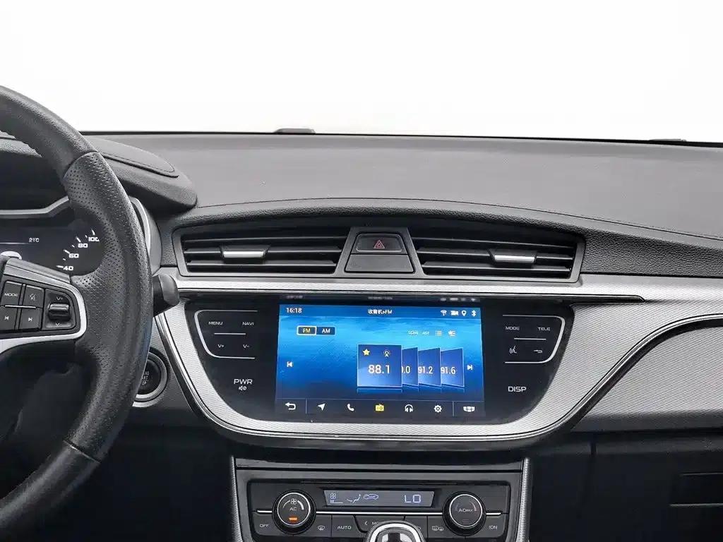 Geely GS 2018 Sport Edition 1.4T Automatic Leading Model — миниатюра 12